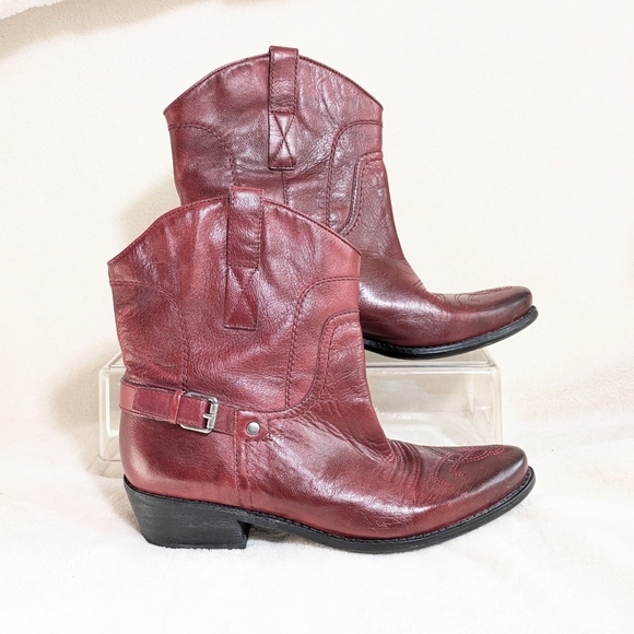 Franco Sarto Waco Women's Red Leather Cowboy Ankle Bootie Western Casual Sz 8.5 - Picture 2 of 9